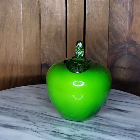 Green Glass Apple - Picture 7 of 9